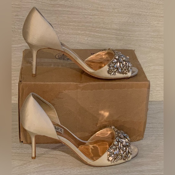 Badgley Mischka Formal Heels - Picture 1 of 13